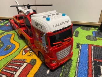 Camion de transport de pompier