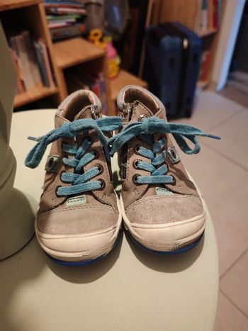 Bottines GBB taille 24