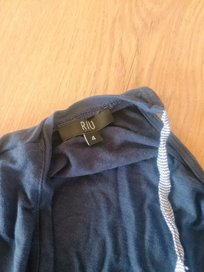 Top bleu marine effet superposé – RIU – Taille 4 (38/40) - photo numéro 3