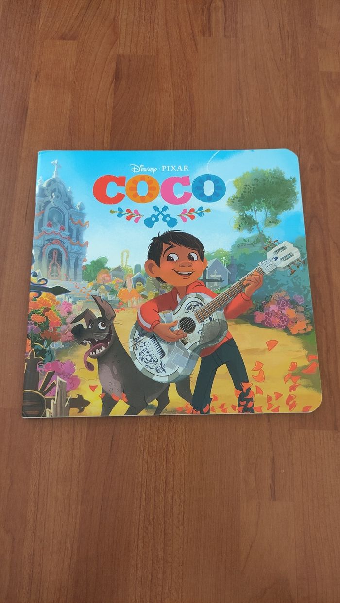 Livre Disney Pixar Coco