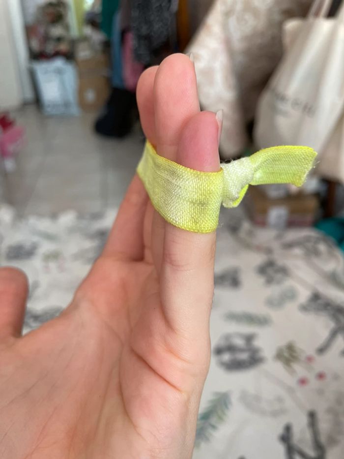 Lot de 11 bracelets pour poignets fins ou élastiques pour cheveux. - photo numéro 13