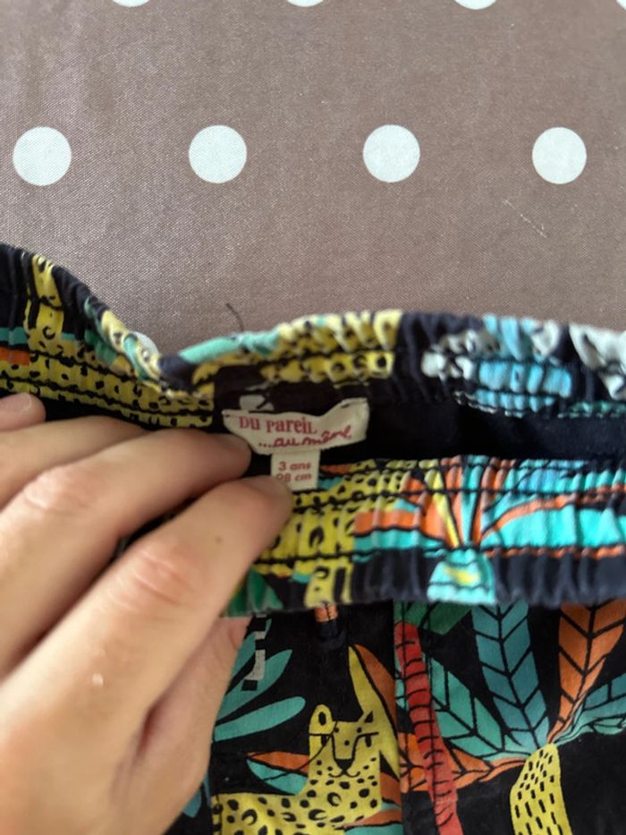 Short du pareil au même - photo numéro 3