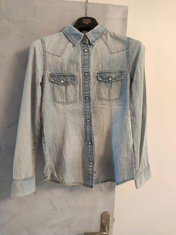Chemise en jean bleu clair
