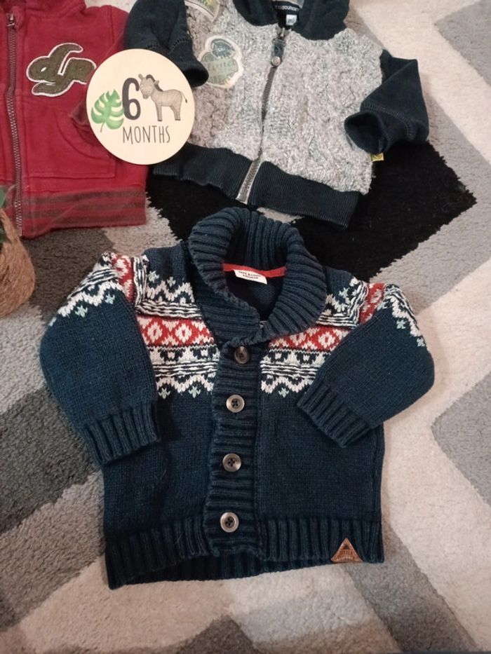 Lot de 3 gilets/sweat - photo numéro 2