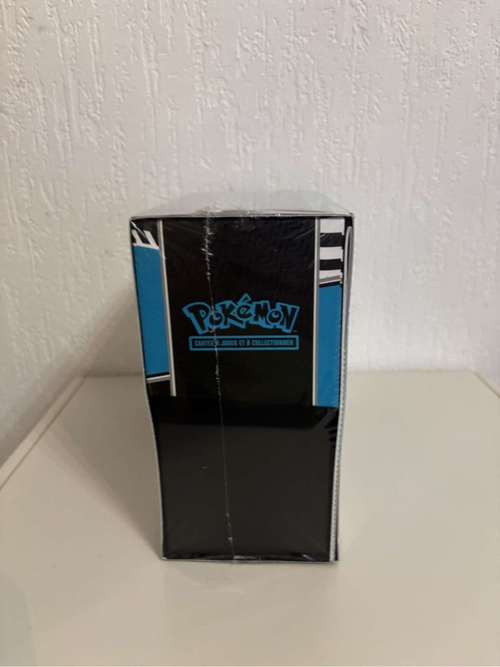 Pokémon etb ev10.5 foudre noire - photo numéro 4