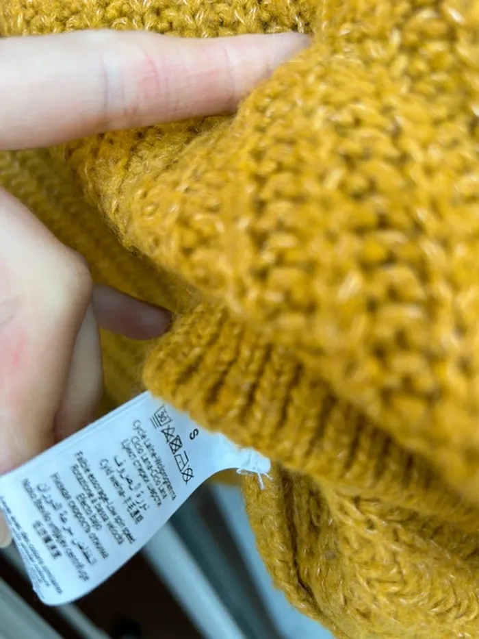 Pull jaune bizzbee - photo numéro 3