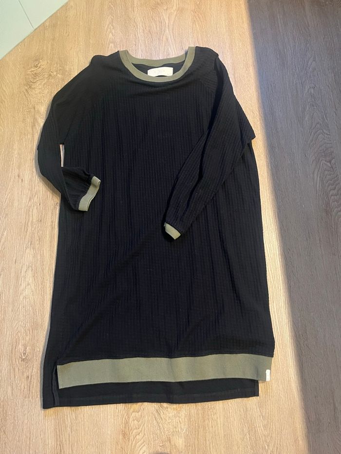 Robe noire - photo numéro 4