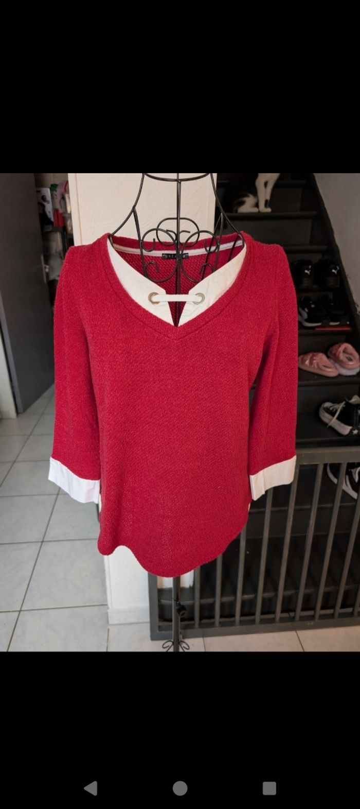 Très joli pull breal taille 36 couleur framboise en parfait état