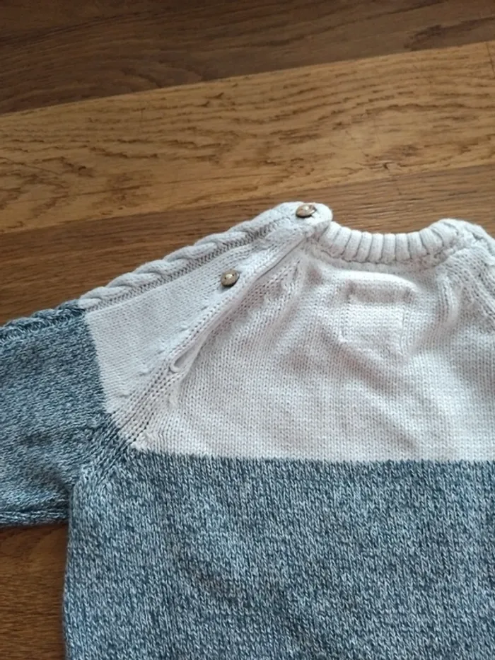 Pull 18 mois - photo numéro 2
