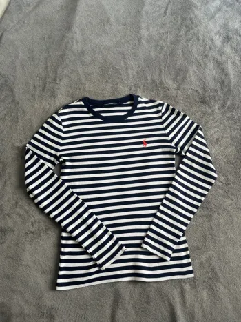 Sweat rayé Ralph Lauren manches longues – Taille M – Logo brodé rouge