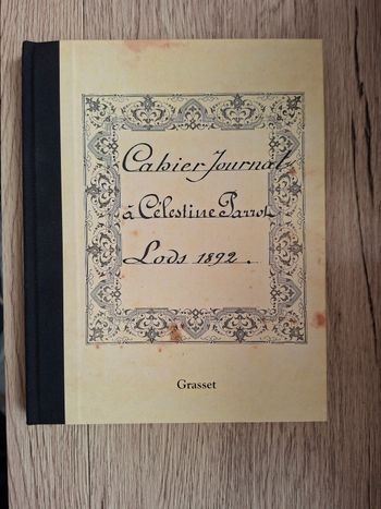Cahier journal a Celestine Parrot