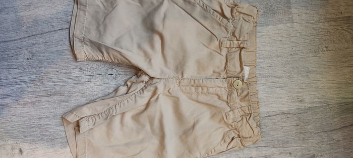 Lot 2 bermudas 86 cm - photo numéro 2