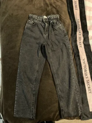 Jean noir bershka