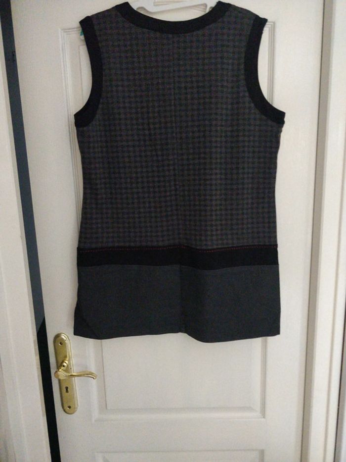 Tunique sans manches noire gris anthracite et rouge - photo numéro 3