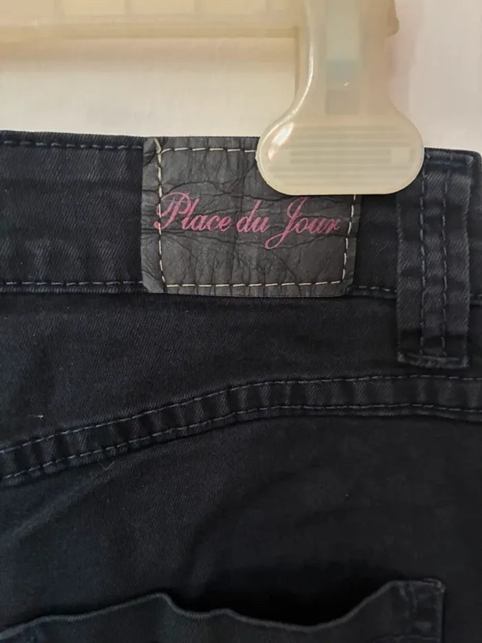 Short noir en jeans, 34, Place du jour. - photo numéro 7