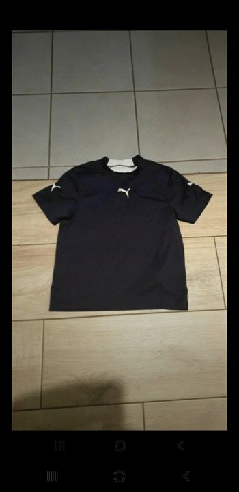 Maillot de sport puma 8 ans