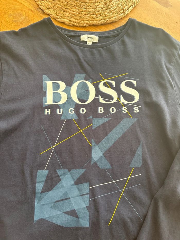 T-shirt Boss bleu marine 16 ans neuf - photo numéro 2