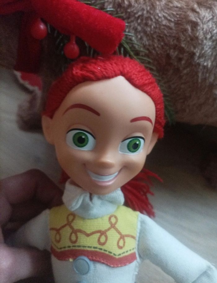 Toy story Jessie parle anglais 39 cm - photo numéro 2