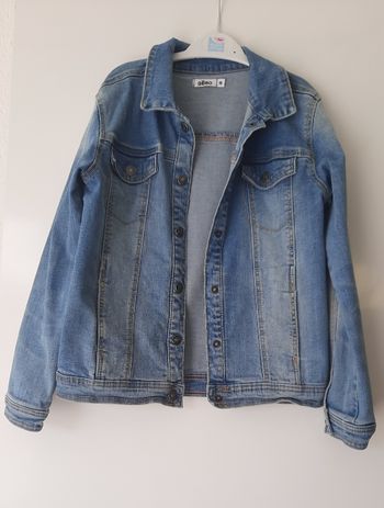 Veste en Jean Taille 10 Ans Valeur 28€