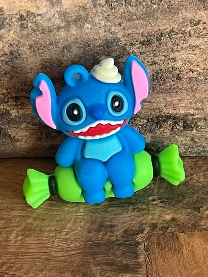 Figurine porte clé stitch