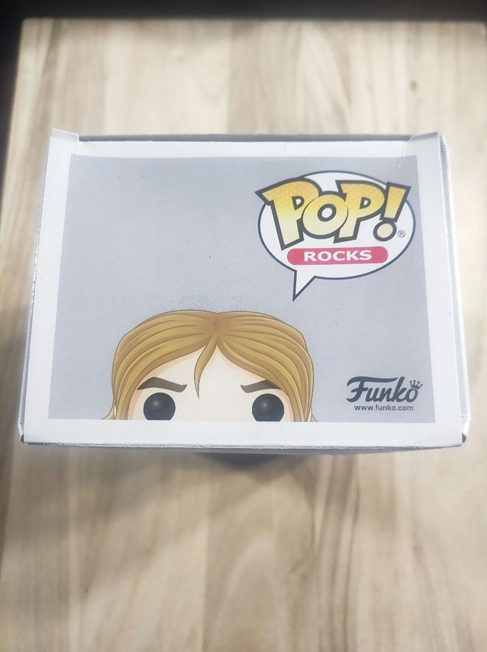Figurine Funko pop Kurt Cobain 65 ( Nirvana ) - photo numéro 8