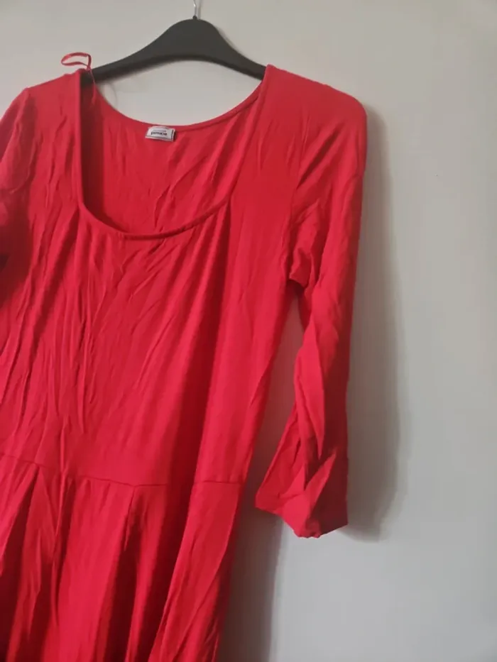 Robe rouge - photo numéro 3