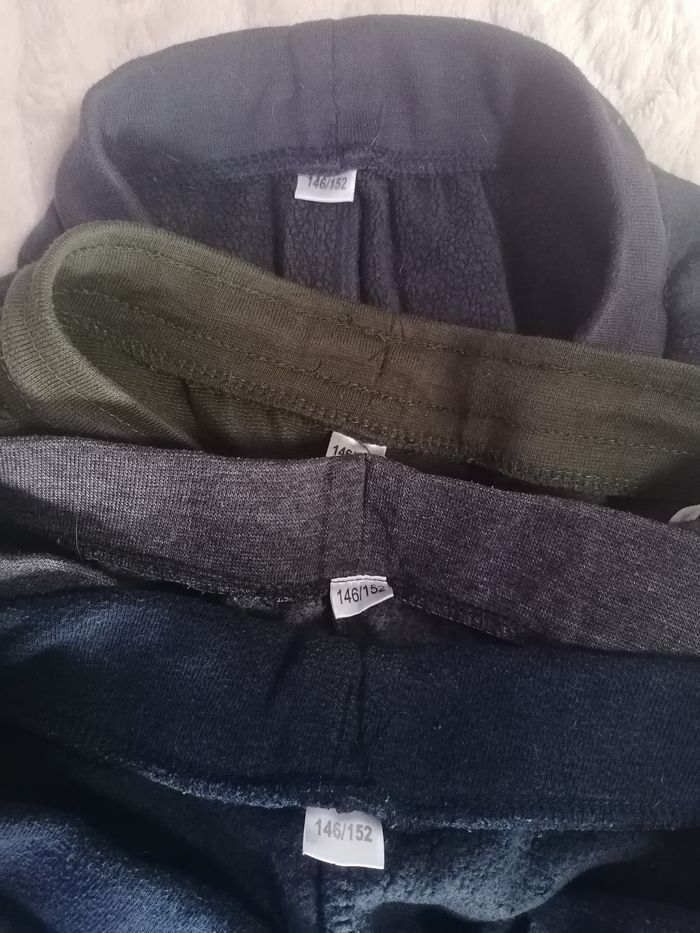 Lot 4 pantalons jogging 💚💙 garçon 12 ans dont 1 offert - photo numéro 3