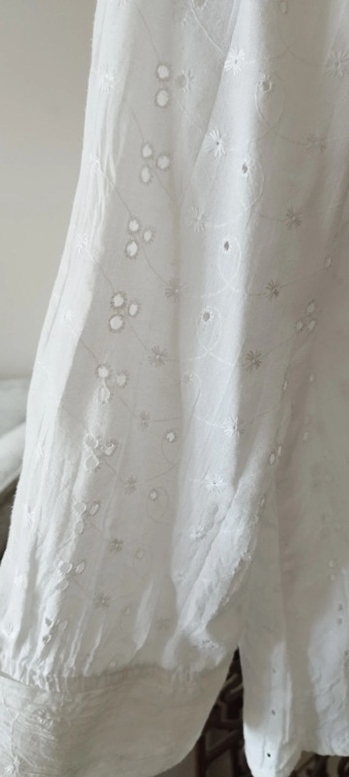 Chemisier brodé Armand Thiery. Taille 2. Très bon état - photo numéro 11