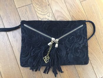 Pochette en cuir Isabella Rhea