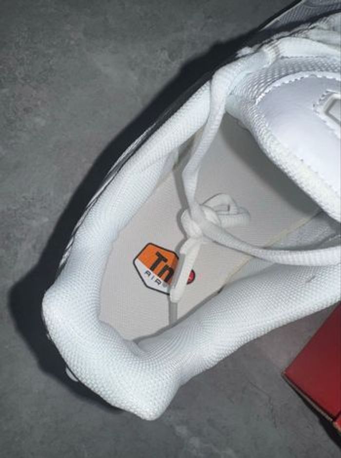 NIKE TN Blanc 36 - photo numéro 3