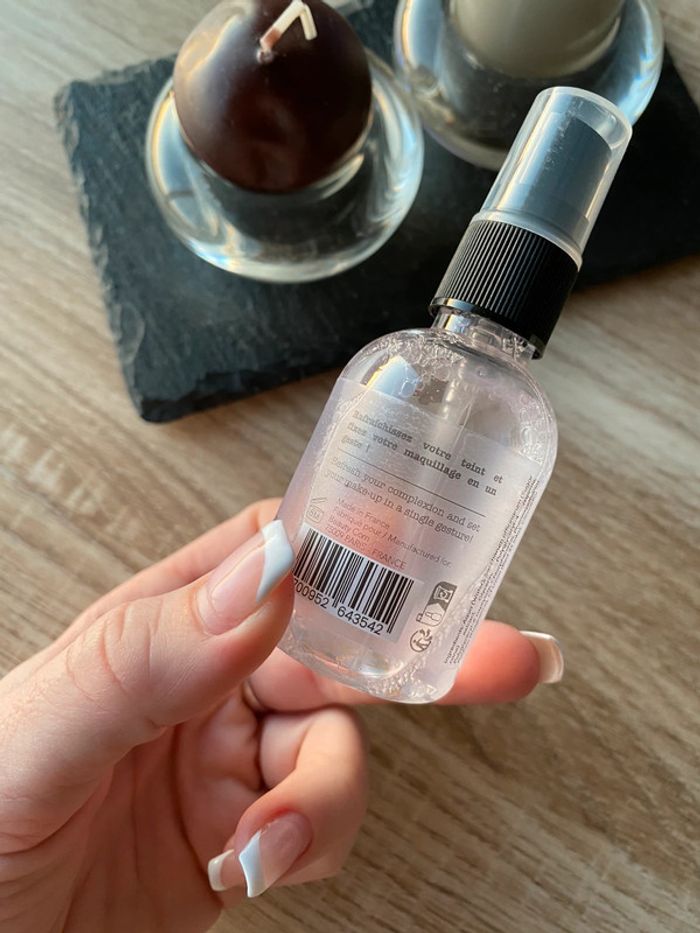 Spray fixateur de maquillage - photo numéro 6