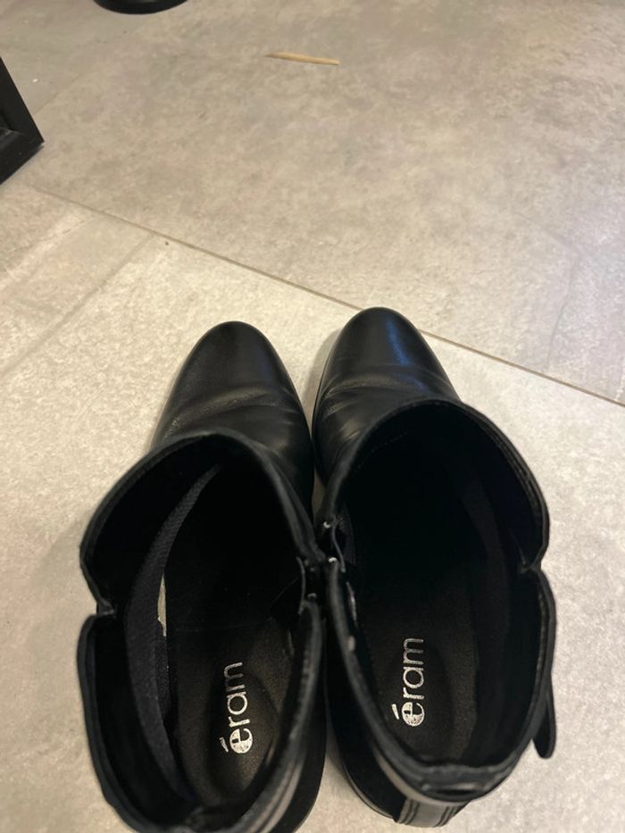 Paire de bottines neuves 38 noire femme parfait état - photo numéro 5