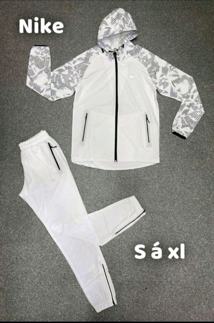 Ensemble nike - photo numéro 2