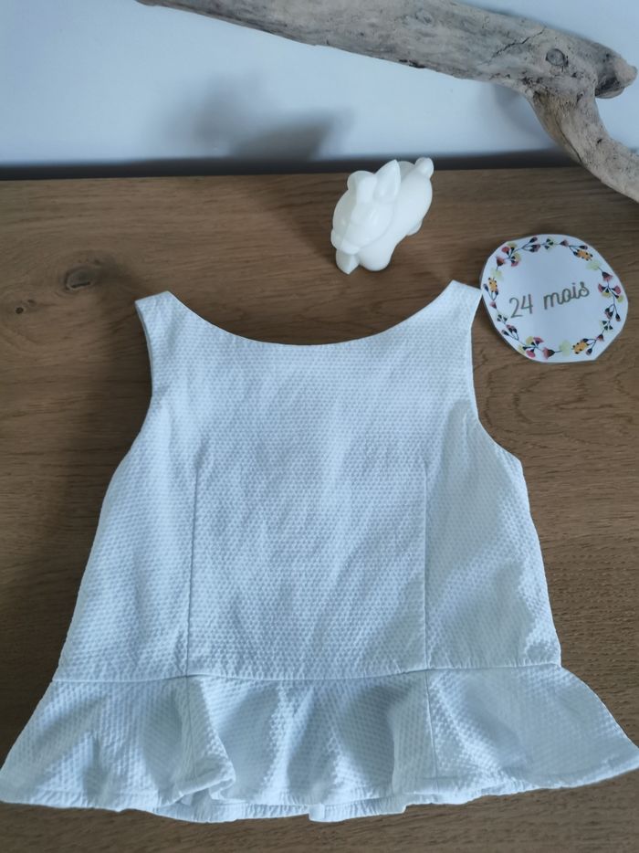 Haut blanc collection cérémonie bébé fille 2ans tbe