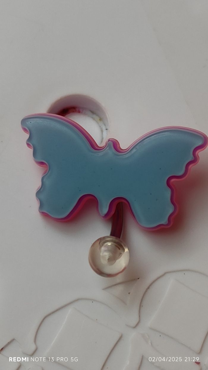 Piercing nombril papillon reverse phosphorescent - photo numéro 9