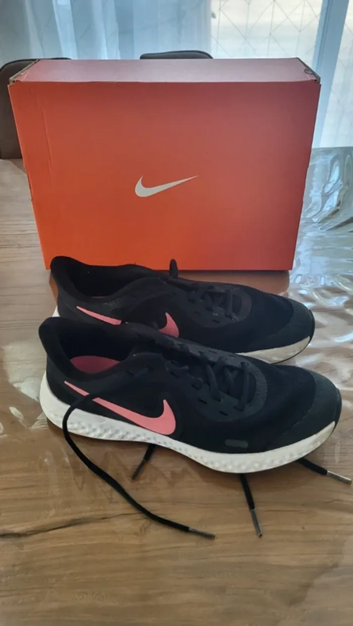 Nike révolution 5 taille 38.5