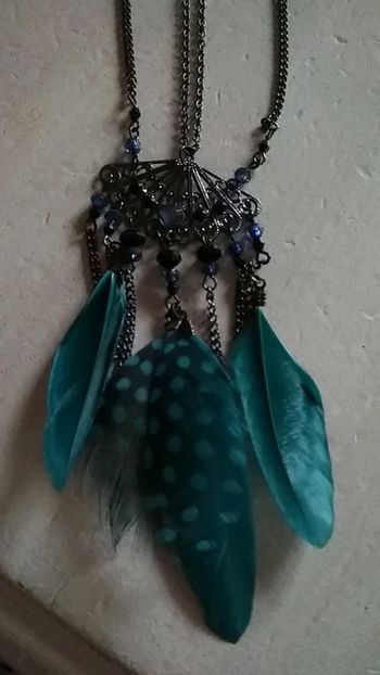 Collier original camaieu