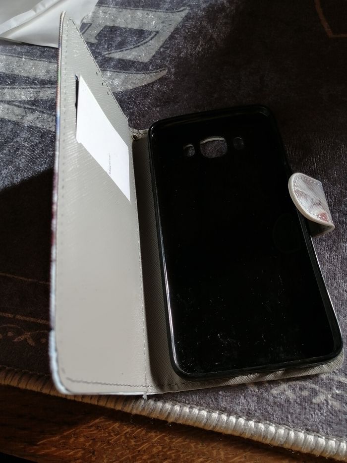 Housse téléphone portable - photo numéro 2