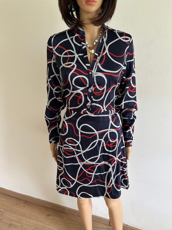 Robe bleue marine et imprimée Morgan taille 36 jamais portée - photo numéro 1