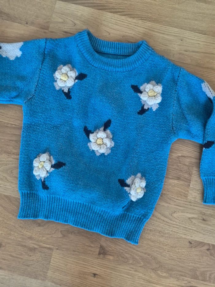 Pull bleu - photo numéro 2
