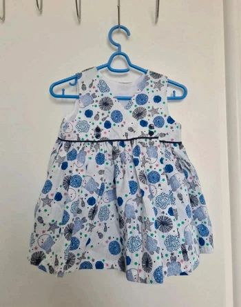 Robe fille taille 6 mois - neuve sans étiquette