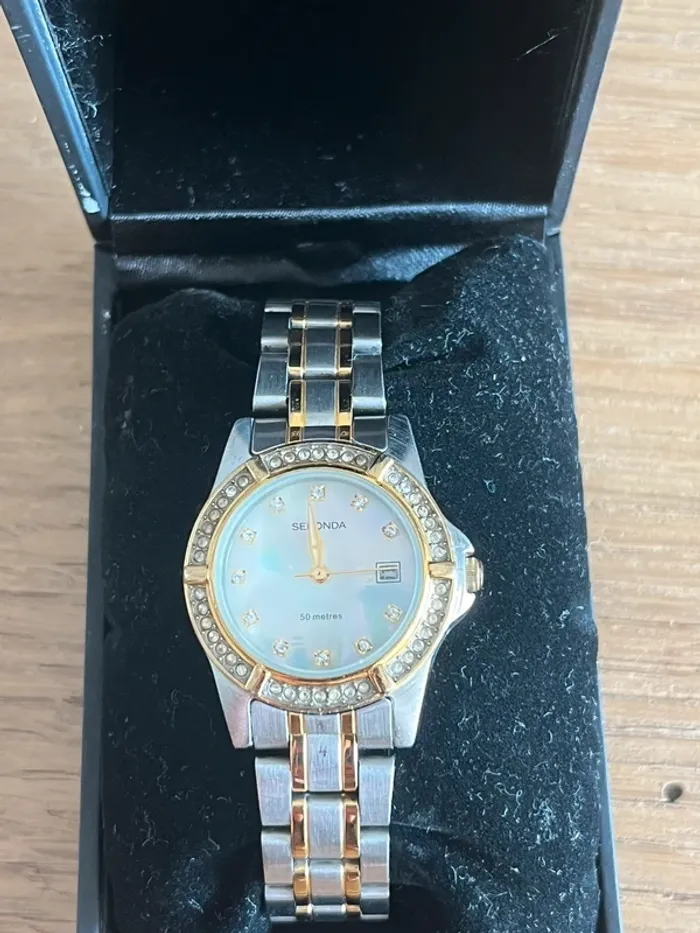Montre dorée et argentée Sekonda - photo numéro 2