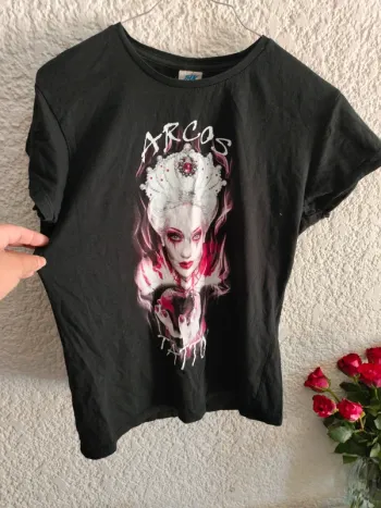 T-shirt noir imprimé Archos tattoo. Taille L.