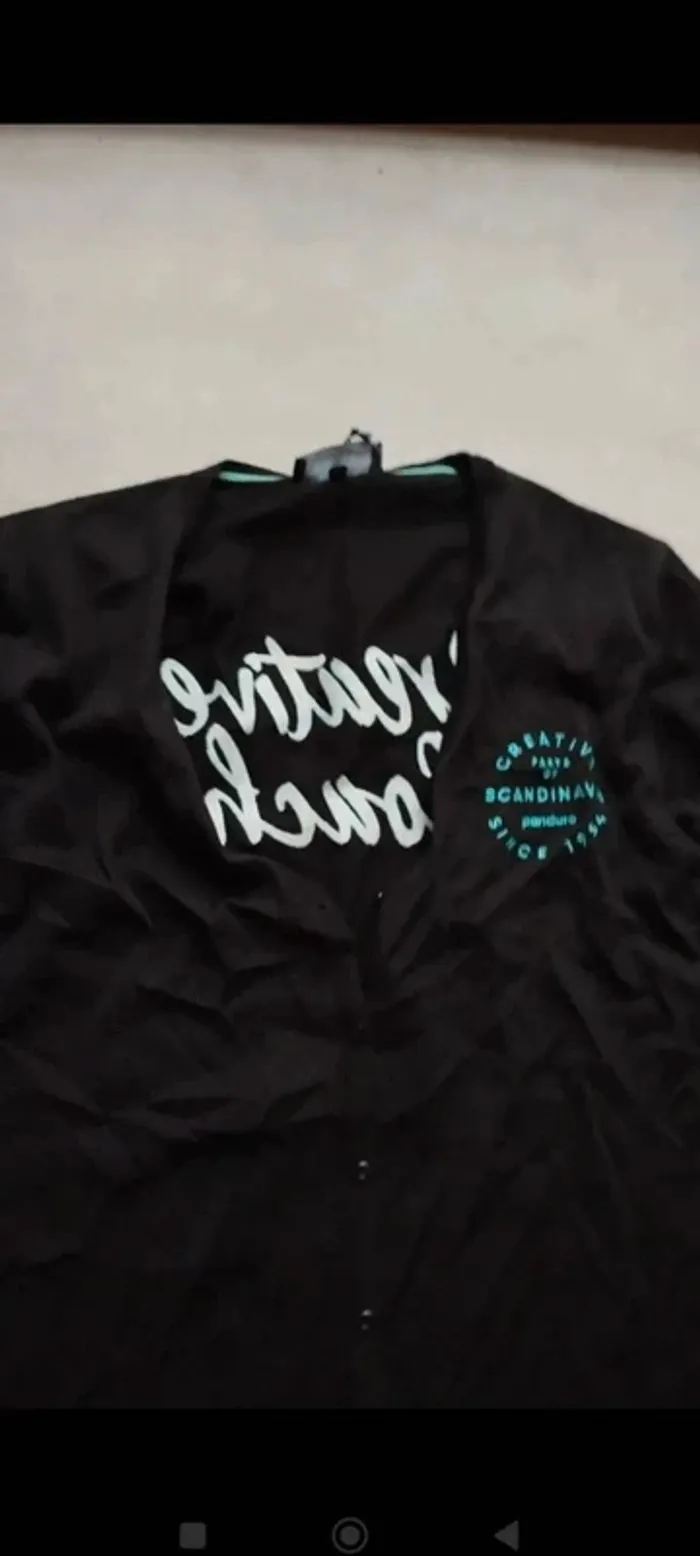 Grand gilet noir taille xxl avec écritures bleu femme - photo numéro 7