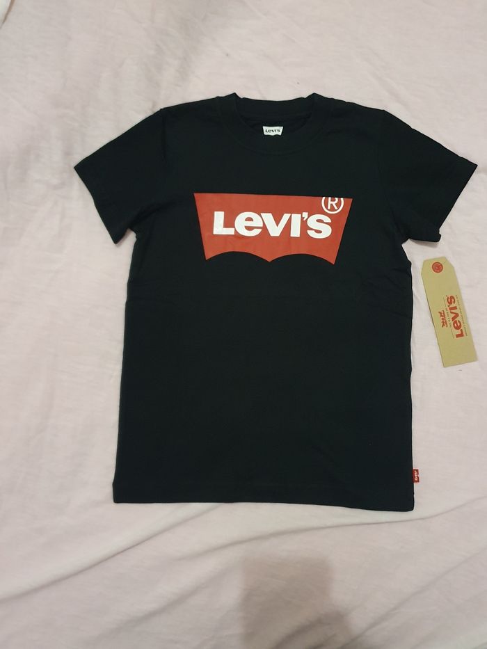T-shirt levi's taille 12 ans