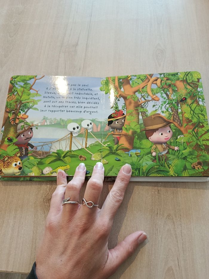 Livre petit héros - photo numéro 2