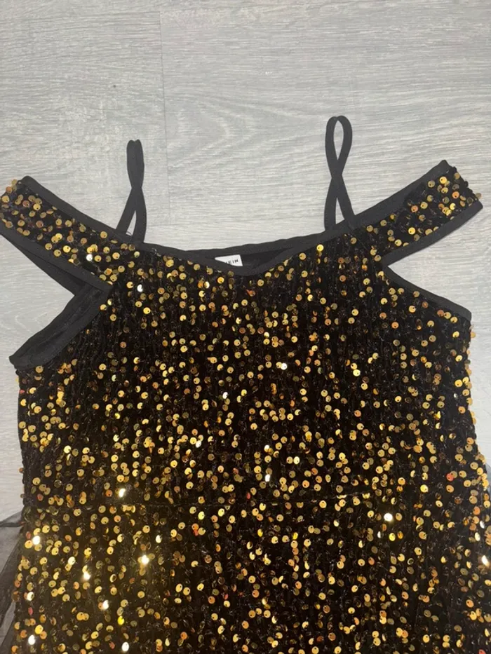Robe de soirée fille avec petite traîne - photo numéro 3