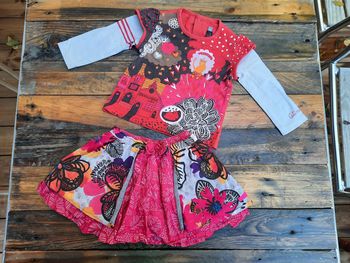 superbe ensemble Catimini 12 mois, jupe et haut colorés