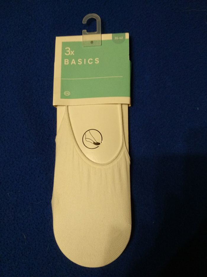 3 paires de socquettes basics neuves