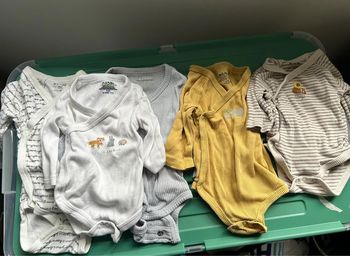 Lot de 5 bodys manches longues  kiabi , 1 mois